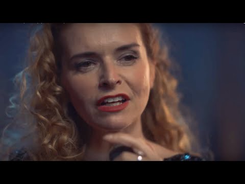 Lenka Nová - Z deště pod okap (Official video)
