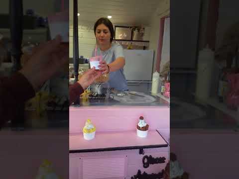 Ice Glacier Eis einmal anders hergestellt Le Porge France