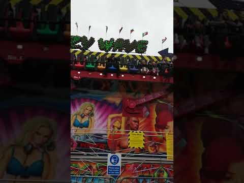 lexie and kelsie crazy wave