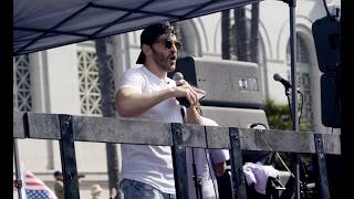 Brian Tyler Cohen gives FIERY speech at No Kings protest