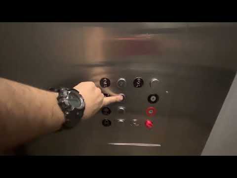 Elevator Best Western Plus Westbank Hotel