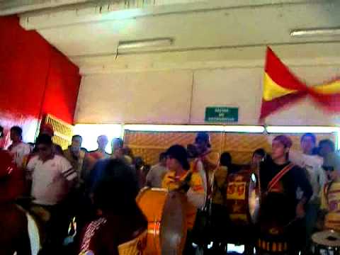 "Locura 81 vs Toluca 2010 - Musicanarios - Entrada" Barra: Locura 81 &bull; Club: Monarcas Morelia