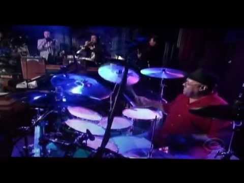 Dennis Chambers - Drum Solo (2nd Week) David Letterman 8-25-11