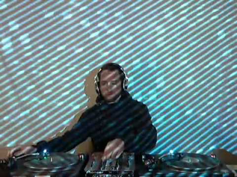 Isu Dj set @ RTS.FM 03.12.2011 - visuals by Thief