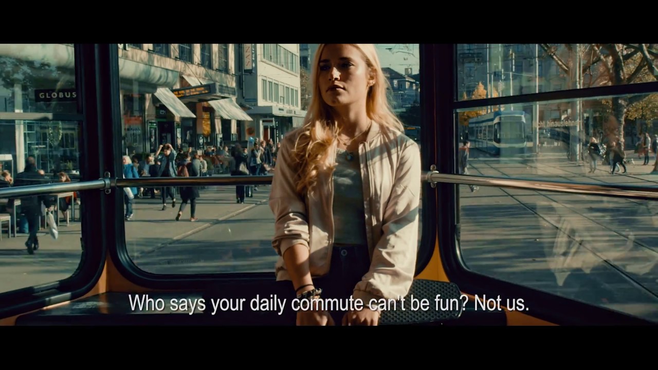 LOU 2.0 Electric Skateboard // Blue video thumbnail