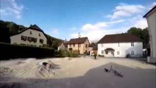 preview picture of video 'petite session BMX sur mini jump park'