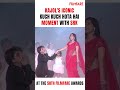 Kajol SRK Recreate Iconic Kuch Kuch Hota Hai Moment At Filmfare Awards ️ Duo Magic