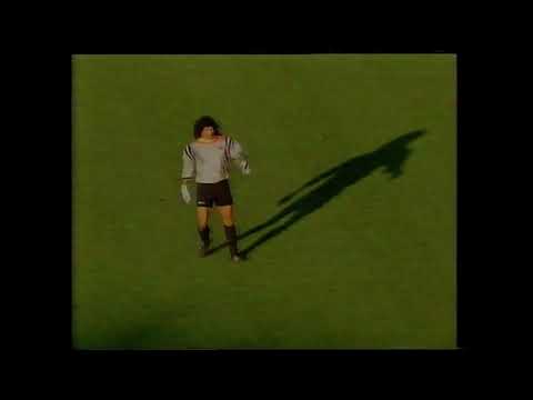 Colombia 1-2 Cameroon - World Cup 2nd Round 1990 - Roger Milla x2 Goals - Italia 90