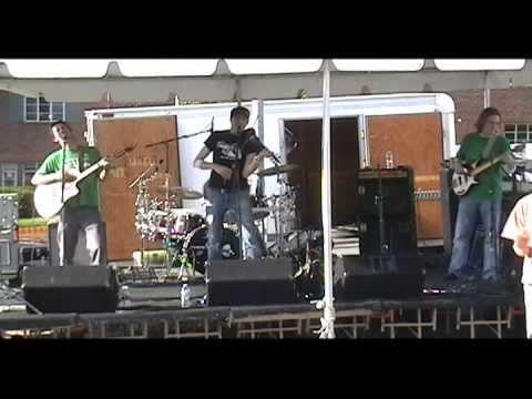 Flannigan's Right Hook - Gov. Stumpy's Celtic Block Party #1