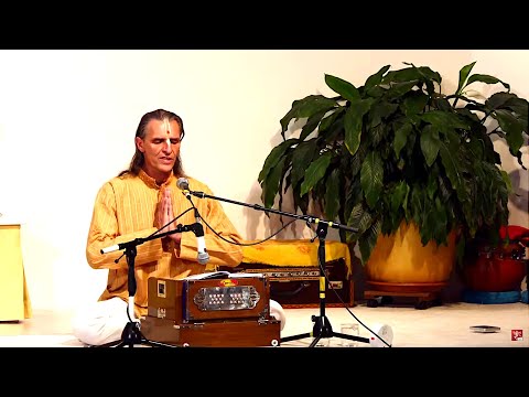 Satsang und Meditation mit Ananda - Yoga Vidya Live Ritual Kirtan singen 20:00 Uhr 24.06.2020