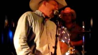 Jeff Woolsey and The DanceHall Kings singing Kansas City at Route 36 in Rosenberg, TX