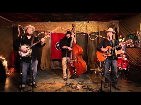 The Howlin' Brothers - The Troubled Waltz (Live in Nashville)