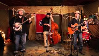 The Howlin' Brothers - The Troubled Waltz (Live in Nashville)