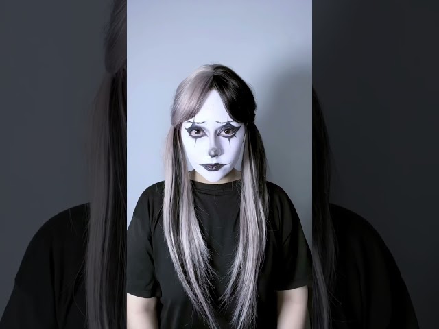Vídeo relacionado con DUOLAM Halloween Disfraz Payaso Asesino: Disfraz de Payaso Art, Traje Payaso Blanco y Negro Mono, con Capucha y Puñal, Disfraces de Películas de Terror Cosplay para Hombres Adultos (L)