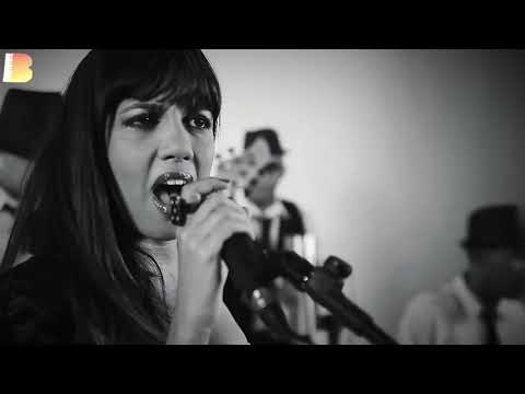 Lazarito Valdés Y Bamboleo - Necesito Tiempo (4K)