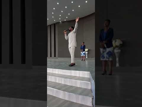 Ministração no Jeová Shama - Grace Zola