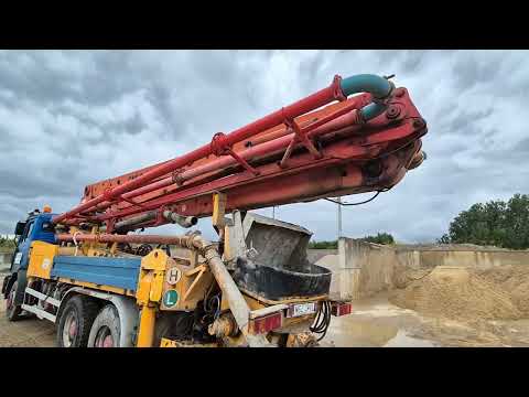-Kita- 33S40, concrete pump