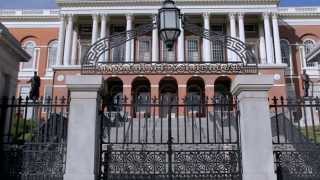 Boston History in a Minute: Massachusetts State House