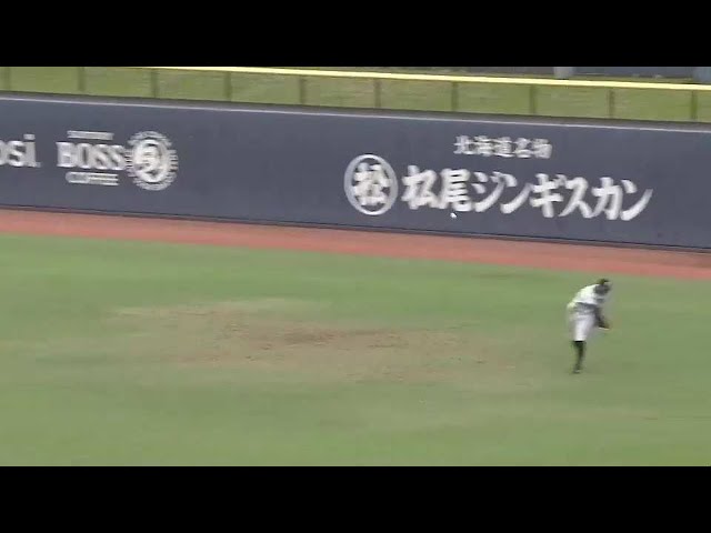 【ファーム】ロケットアームだ!! ファイターズ・万波が強肩を披露!! 2021/5/20 F-E(ファーム)