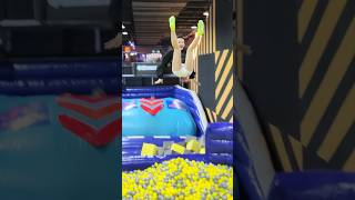 中国のテーマパークのトランポリンがヤバすぎた　China  funny  Video  trampoline#funny #funnyvideo #shorts