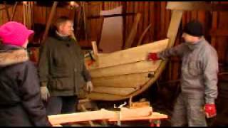 preview picture of video 'Viikingipaatide ehitamine Nõval, Läänemaal, 2011 aasta aprilli alguses'