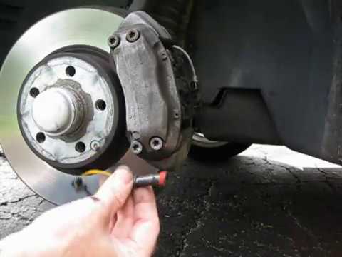 Mercedes W211 Front Disc Brake Pad Replacement With Ceramic Pads E350 E500