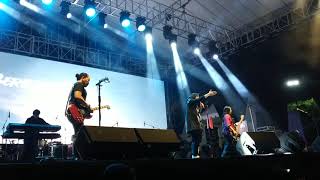 Download lagu Kotak - Growing Up ' Lapangan Dadaha Tasikmalaya ' mp3