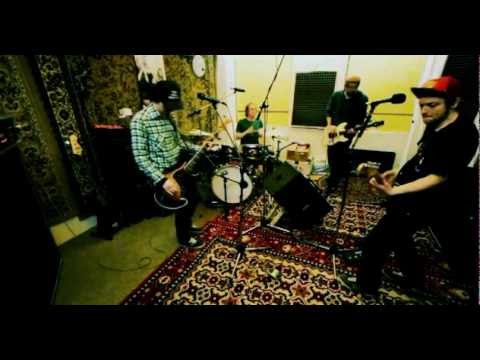 LUCKY LOSERS - Co nás nutí krást?