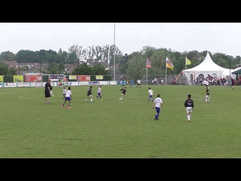 03.06.2017 F-Jugend Fussballturniere in Kerkrade. Viertelfinale. 0 - 2 fuer SG Kaarst F1