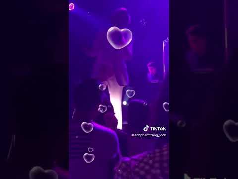 Mashup Thèm Yêu - Vicky Nhung | Thở Symphony - Hà Nội | 18.11 ❤❤❤