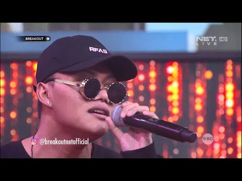 Rizky Febian - Ragu [LIVE at BREAKOUT]