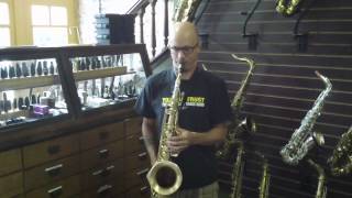 Video thumbnail for P. Mauriat Le Bravo Tenor Sax by zminorstl
