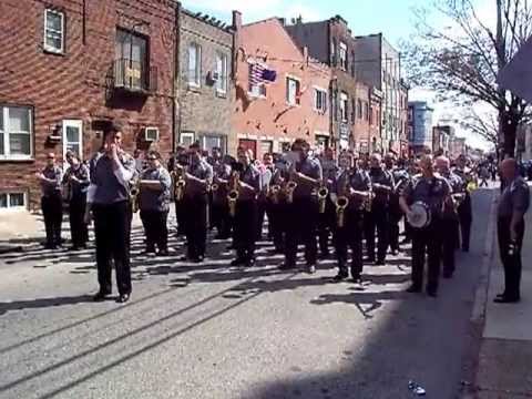 South Philadelphia String Band Serenades Fralinger