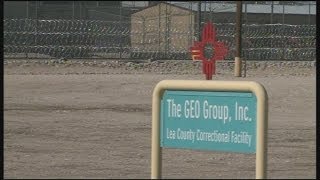 3 employees escorted out of Hobbs jail