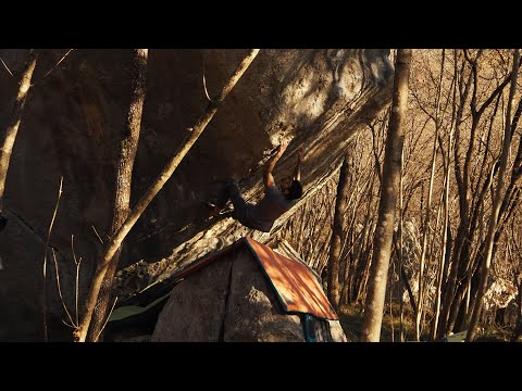 Glimpse (8A+) - Lizzana