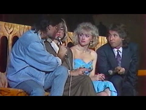 Алена Апина и Андрей Державин в программе "Шоу круг" (1990)