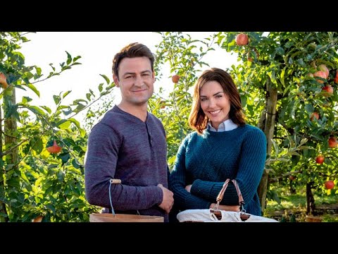 Thumbnail of the video: Pumpkin Patch Match - Trick or Treat Trivia | Falling for You - Hallmark Channel