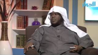 صورة هل يجوز له أن يعطي الزكاة لأخته الفقيرة المحتاجة ؟ | الشيخ خالد الفليج