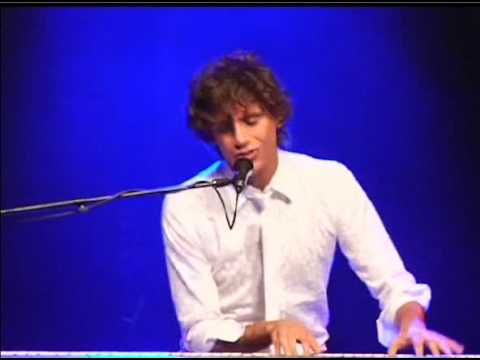 2007.08.10 Mika : Live in NYC / Grace Kelly