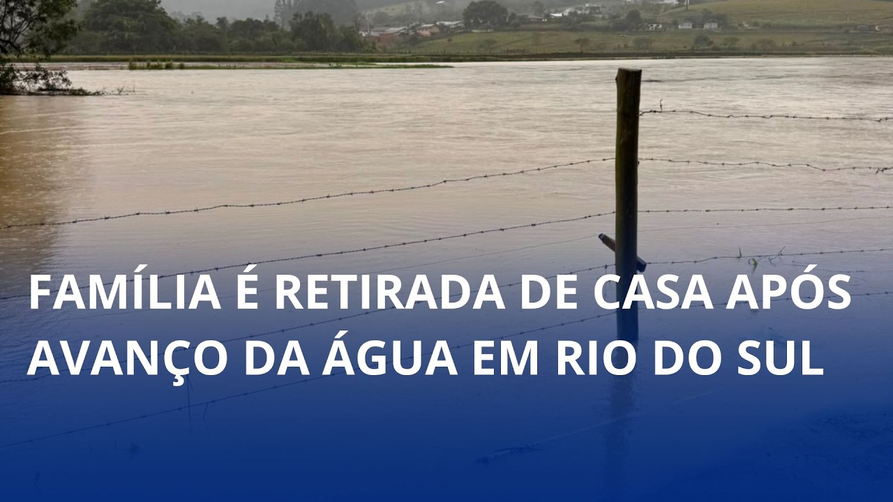 Mãe e quatro filhos são resgatados após água subir rapidamente em Rio do Sul