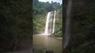 preview picture of video 'The largest waterfall in Bangladesh MadhabKunda WaterFall'