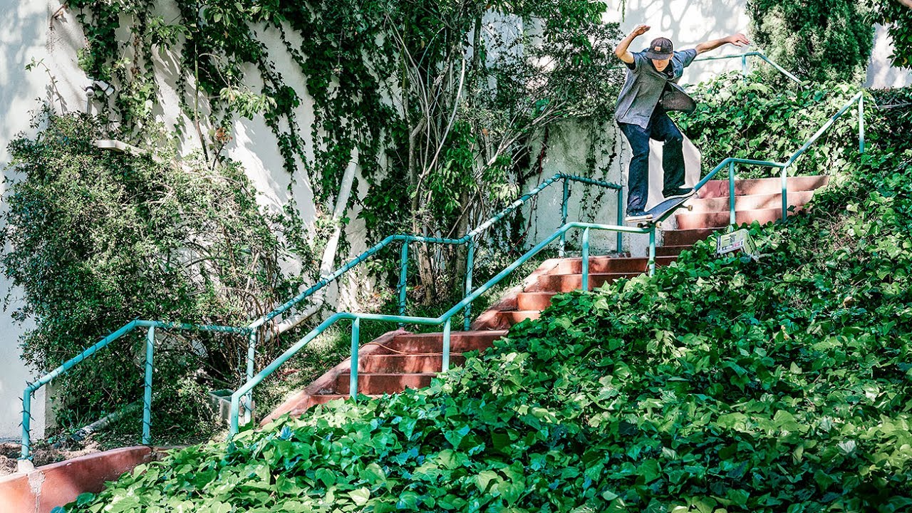 Extra Flare: 'Raw Footy' de Simon Bannerot