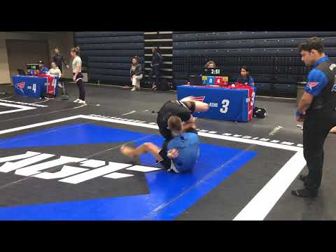 Rodrigo Mariani vs Clay Mayfield