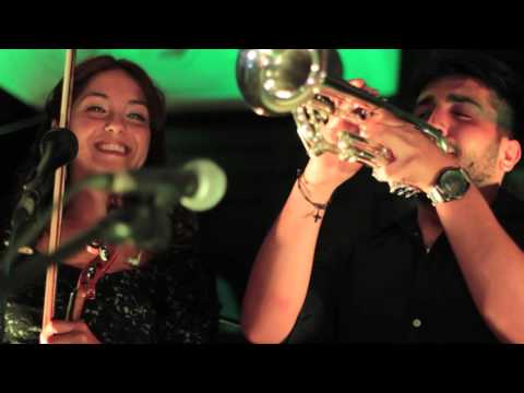 Aticoy - La Pollera Colorá