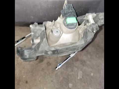 2014 honda odyssey foglight assembly replacement.