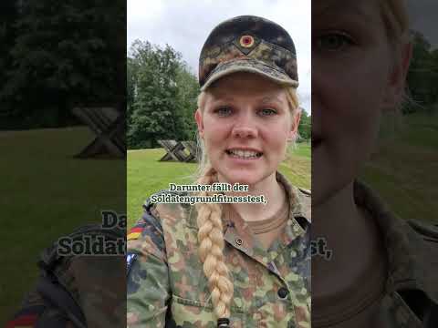 Stimmt es, dass die Grundausbildung körperlich ziemlich fordernd ist? 💪