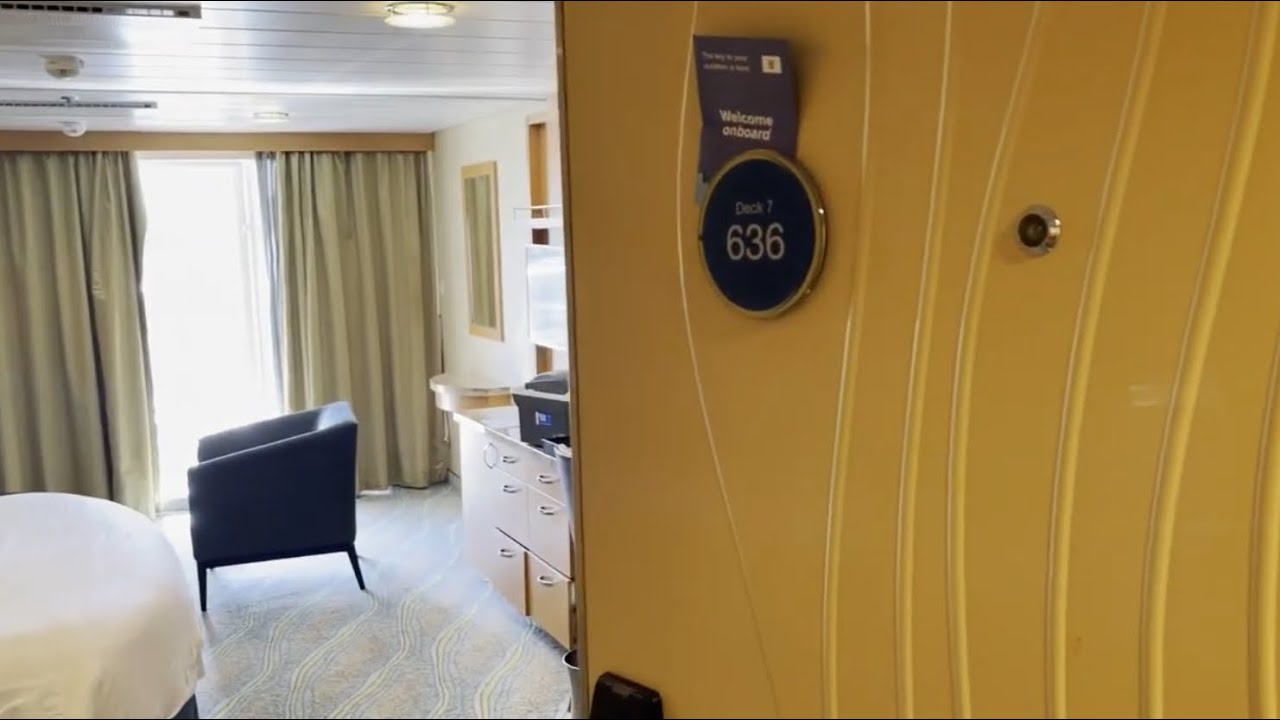 Oasis of the Seas - Cabin 7636 - Video 3