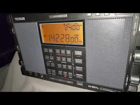 R5AJ Moscow Russia amateur radio station 20 meters shortwave Tecsun H-501x telescopic antenna