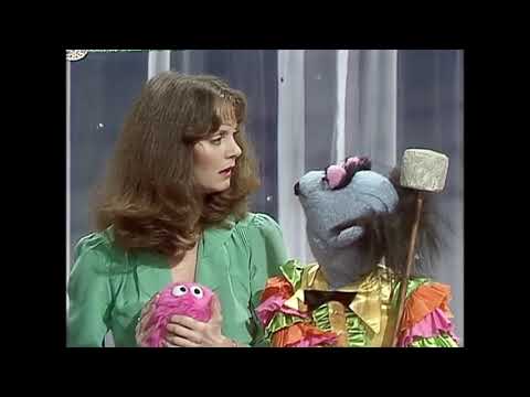 Muppet Songs: Lesley Ann Warren and Marvin Suggs