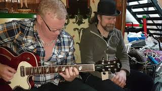 Video thumbnail for Cort Sunset 1,a beautiful midprice Guitar. by Aussie Phil & Dan